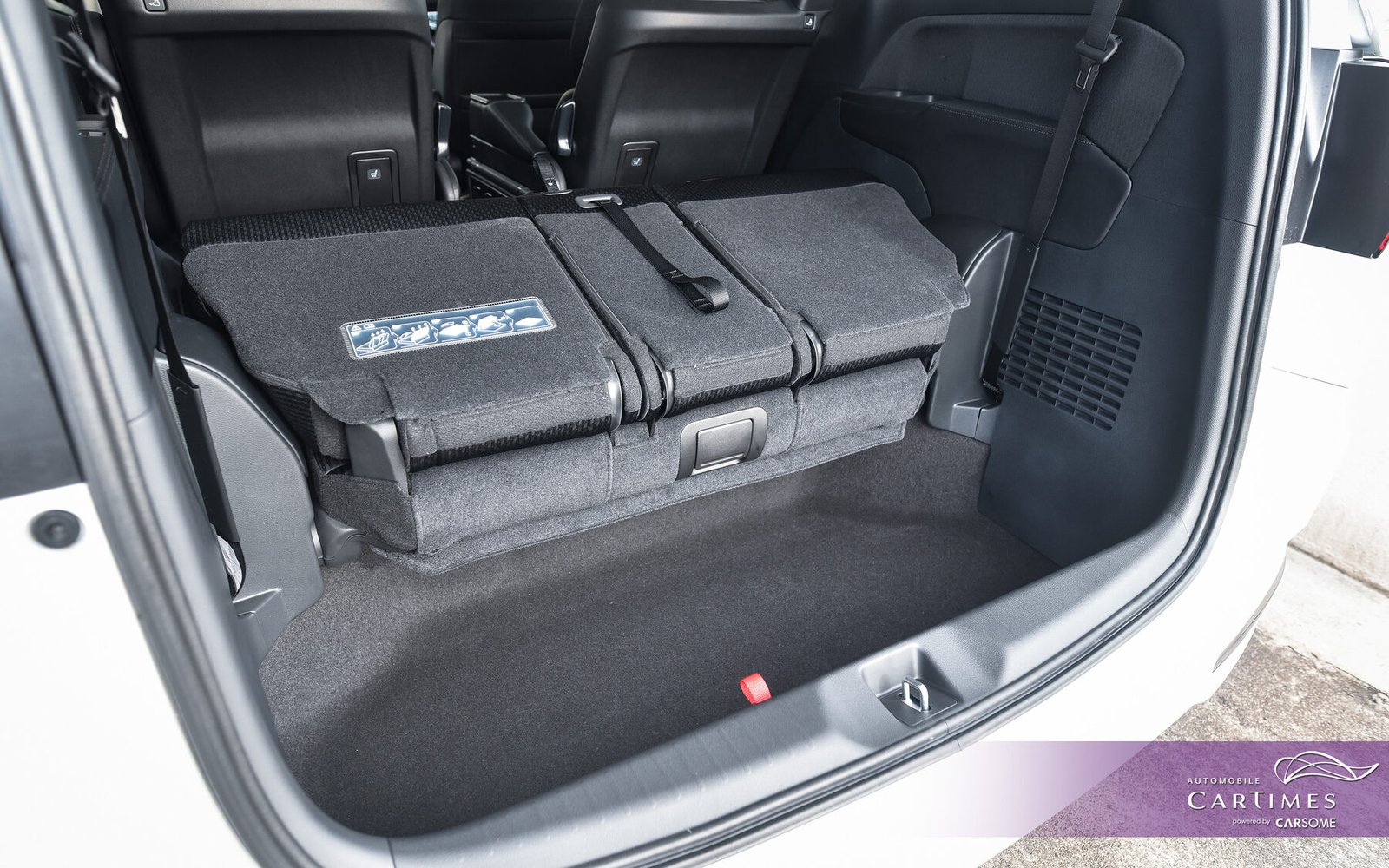 Honda Odyssey 2.0 e:HEV Absolute photo 12